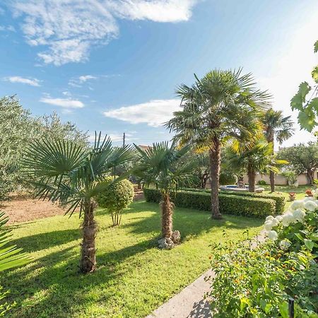 Apartments Maria Водице Екстер'єр фото